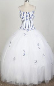 A-Line Straps Beading and Appliques White Quinceanera Dresses