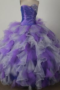 Beading Sweetheart Ruffled Quinceanera Dress in Purple and White