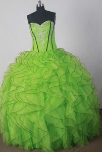 Sweetheart Beading Ruffled Spring Green Quinceanera Gowns