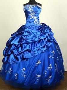 Pick Up Strapless Applique Zipper Up Cool Back Blue Quinceanera Gown