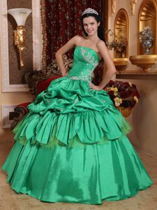 Pick ups and Appliques Accent Dresses for 15 in Spring Green 2013