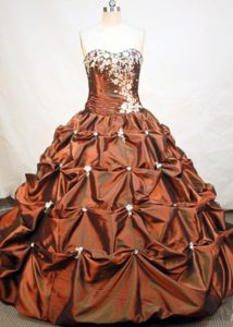 Popular Pick Ups Strapless Appliques Taffeta Brown Quinceanera Dress