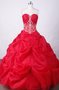 Sweetheart Ruched Bust Beading Pick Ups Red Quinceanera Gowns
