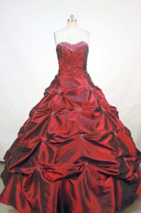 Sweetheart Appliques and Beading Pick Ups Taffeta Quinceanera Dress