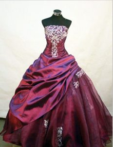 Burgundy Strapless Quinceanera Dresses with Appliques and Beading