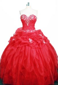 Modest Beading Sweetheart Red Organza Appliques Sweet 15 Dresses