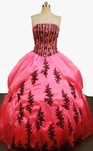 Appliques Strapless Beading Quincianera Dresses in Watermelon and Black