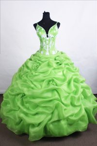 Straps Hand Made Flowers and Appliques Quinceanera Dresses in Spring Green