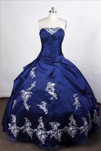 Ruche and Beading Strapless Taffeta Quinceanera Dresses in Royal Blue