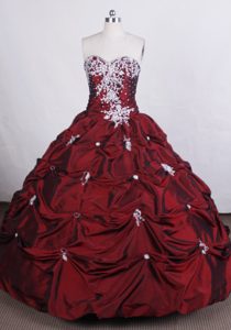 Lovely Burgundy Beading Sweetheart Quincenera Dresses with Pick-ups