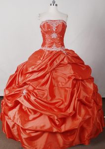 Orange Beading and Pick-ups Strapless Quinceanera Gowns in Las Tunas