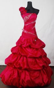 Hand Made Flowers One Shoulder red Floor-length Beading Quinceanera Gowns