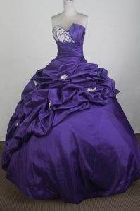 Purple Ruffles Overlay and White Appliques for Quinceanera Dress