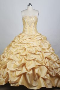 Beaded Pattern Yellow Quinceanera Dresses Gowns with Ruffles