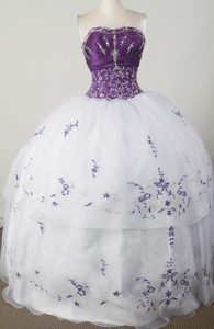 Purple Bodice and White Skirt for Sweet Sixteen Dresses with Applique