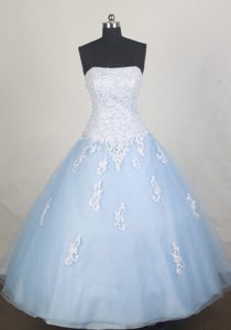 Full Appliques Top in White and Baby Blue Skirt for Sweet 15 Dresses