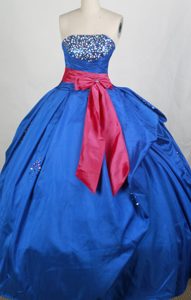 Royal Blue Quinceaneras Dress with Hot Pink Sash and Beaded Bust