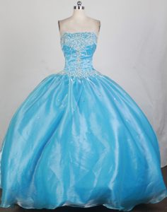 Aqua Blue Beaded Sweet 15 Dresses with White Appliques in Mendoza