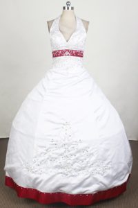 Sexy Halter White Quinceanera Gown V-neck with Red Trim