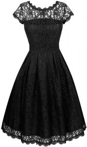 New Arrival Scalloped Lace Homecoming Dress Black Zipper Short Sleeves Knee Length