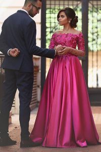 Off the Shoulder Long Sleeves Satin Sweep Train Zipper Mother of Bride Dresses in Fuchsia with Appliques