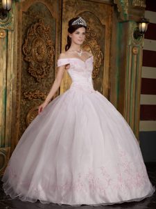 Light Pink Ball Gown Off the Shoulder Sweet 16 Dresses in Auckland