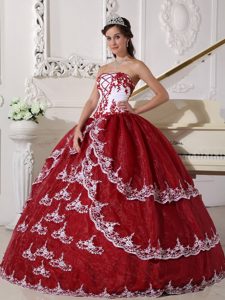 White and Wine Red Organza Appliques Dress For Quinceanera in Aachen