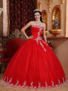 Red ball Gown Tulle Appliques Dress For Quinceanera in Carrickfergus