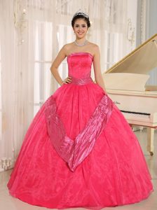 Coral Red Beaded Organza Dresses For Quinceanera in Farnborough
