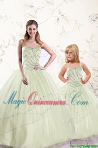 Sleeveless Tulle Floor Length Lace Up Vestidos de Quinceanera in Yellow Green for with Beading