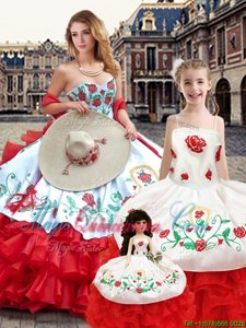 Organza Sweetheart Sleeveless Lace Up Embroidery 15th Birthday Dress in White And Red